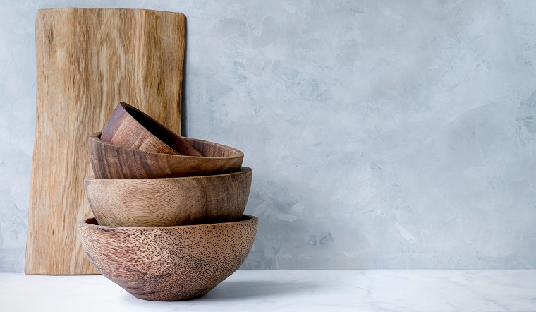 Refinished wooden bowls are meaningful DIY gifts that your recipient will love.